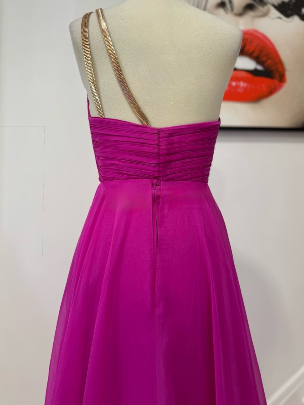 Ozgur Masur One-Shoulder Chiffon Cut-Out Gown In Fuchsia - Picture 8 of 8